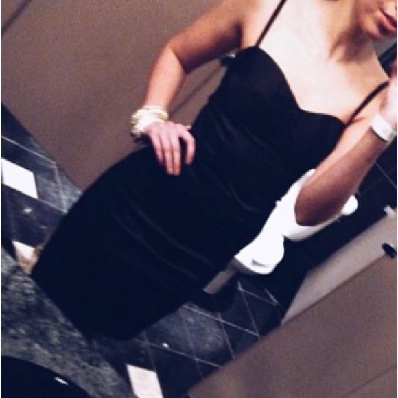 Little black dress - Picture 8 of 8